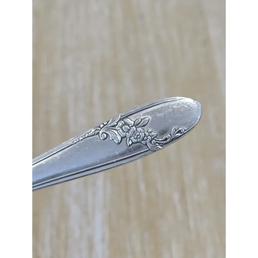 Tudor Plate Queen Bess Iced Tea Spoon Oneida Community Silverplate Flatware